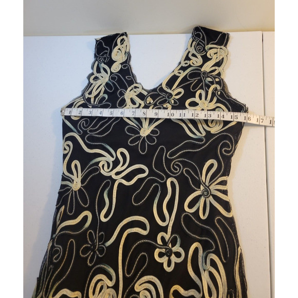 Jolibel Black Floral Applique V-Neck net Overlay Dress Women's Size 10 - Picture 4 of 12